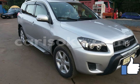 Acheter Occasion Voiture Toyota RAV4 Gris à Kigali, Rwanda Acheter Occasion Voiture Toyota RAV4 Gris à Kigali, Rwanda