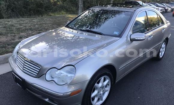 Buy Used Mercedes-Benz 190 Other Car in Kigali in Rwanda Buy Used Mercedes-Benz 190 Other Car in Kigali in Rwanda