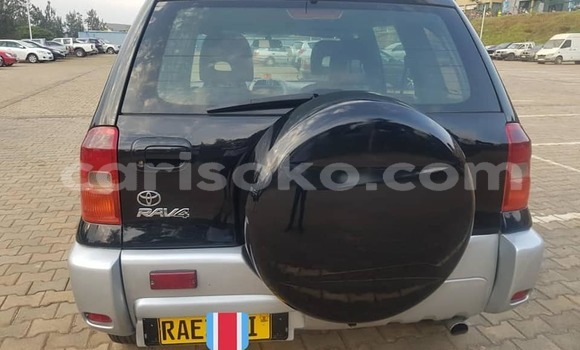 Acheter Occasion Voiture Toyota RAV4 Noir à Kigali, Rwanda Acheter Occasion Voiture Toyota RAV4 Noir à Kigali, Rwanda