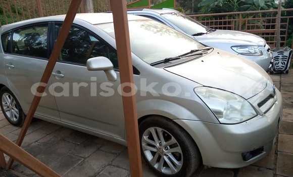 اشتري مستعمل Toyota Corolla Verso Autre سيارة في Kigali في Rwanda اشتري مستعمل Toyota Corolla Verso Autre سيارة في Kigali في Rwanda