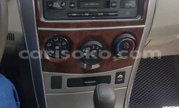 Acheter Occasion Voiture Toyota Corolla Blanc à Kigali, Rwanda Acheter Occasion Voiture Toyota Corolla Blanc à Kigali, Rwanda