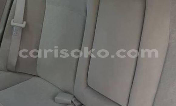 Acheter Occasion Voiture Toyota Corolla Blanc à Kigali, Rwanda Acheter Occasion Voiture Toyota Corolla Blanc à Kigali, Rwanda