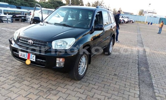 Acheter Occasion Voiture Toyota RAV4 Noir à Kigali, Rwanda Acheter Occasion Voiture Toyota RAV4 Noir à Kigali, Rwanda