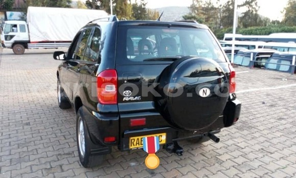 Acheter Occasion Voiture Toyota RAV4 Noir à Kigali, Rwanda Acheter Occasion Voiture Toyota RAV4 Noir à Kigali, Rwanda