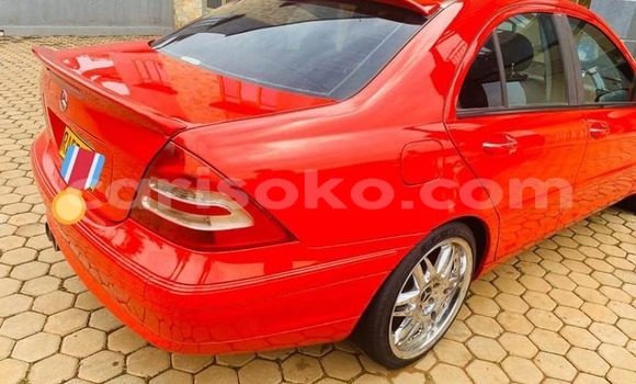 اشتري مستعمل Mercedes-Benz C–Class Rouge سيارة في Kigali في Rwanda اشتري مستعمل Mercedes-Benz C–Class Rouge سيارة في Kigali في Rwanda