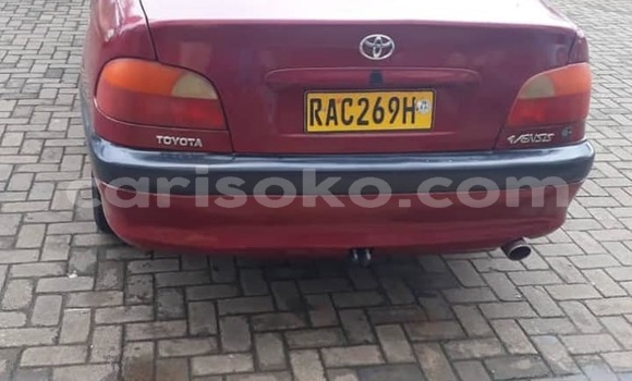 Acheter Occasion Voiture Toyota Avensis Rouge à Kigali, Rwanda Acheter Occasion Voiture Toyota Avensis Rouge à Kigali, Rwanda