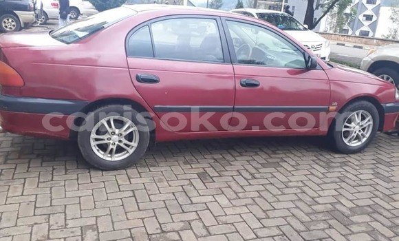 Acheter Occasion Voiture Toyota Avensis Rouge à Kigali, Rwanda Acheter Occasion Voiture Toyota Avensis Rouge à Kigali, Rwanda