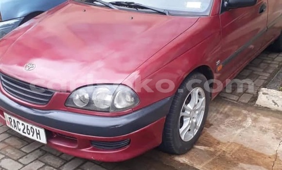 Acheter Occasion Voiture Toyota Avensis Rouge à Kigali, Rwanda Acheter Occasion Voiture Toyota Avensis Rouge à Kigali, Rwanda