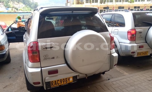 Acheter Occasion Voiture Toyota RAV4 Gris à Kigali, Rwanda Acheter Occasion Voiture Toyota RAV4 Gris à Kigali, Rwanda