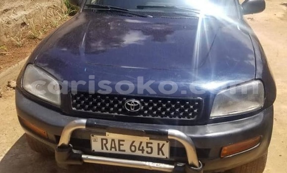 Acheter Occasion Voiture Toyota RAV4 Bleu à Kigali, Rwanda Acheter Occasion Voiture Toyota RAV4 Bleu à Kigali, Rwanda
