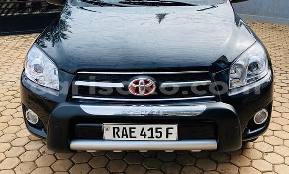 Acheter Occasion Voiture Toyota RAV4 Noir à Kigali, Rwanda Acheter Occasion Voiture Toyota RAV4 Noir à Kigali, Rwanda