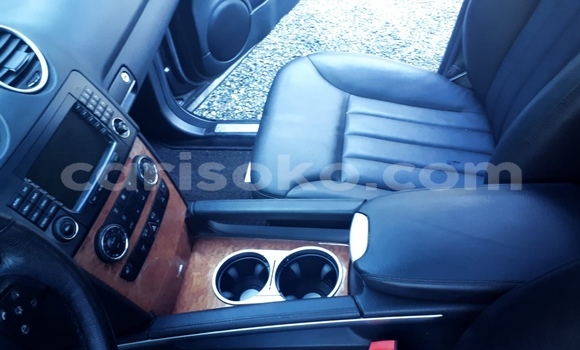 Sayi Imported Mercedes-Benz M–Class Noir Mota in Gisenyi a Gisenyi Sayi Imported Mercedes-Benz M–Class Noir Mota in Gisenyi a Gisenyi