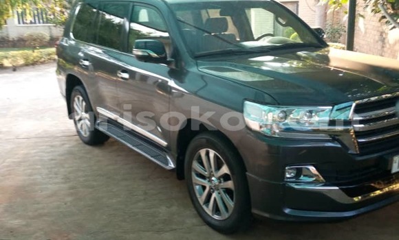 اشتري مستعمل Toyota 4Runner Noir سيارة في Kigali في Rwanda اشتري مستعمل Toyota 4Runner Noir سيارة في Kigali في Rwanda
