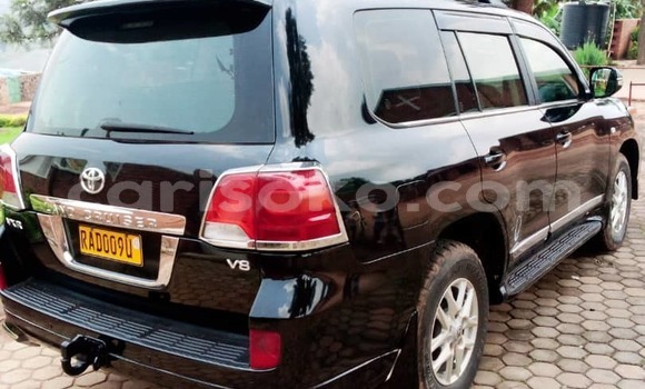 اشتري مستعمل Toyota 4Runner Noir سيارة في Kigali في Rwanda اشتري مستعمل Toyota 4Runner Noir سيارة في Kigali في Rwanda