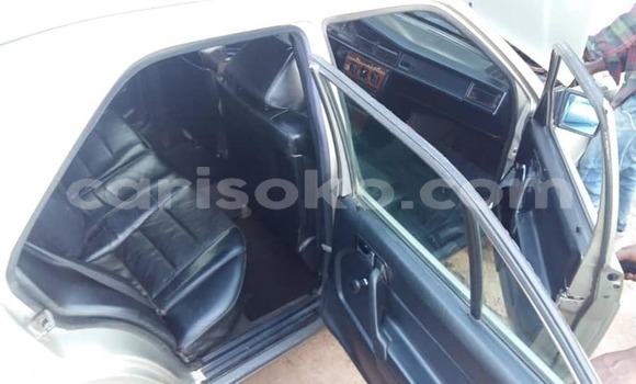 اشتري مستعمل Mercedes-Benz E–Class Gris سيارة في Kigali في Rwanda اشتري مستعمل Mercedes-Benz E–Class Gris سيارة في Kigali في Rwanda