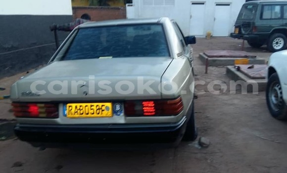 اشتري مستعمل Mercedes-Benz E–Class Gris سيارة في Kigali في Rwanda اشتري مستعمل Mercedes-Benz E–Class Gris سيارة في Kigali في Rwanda