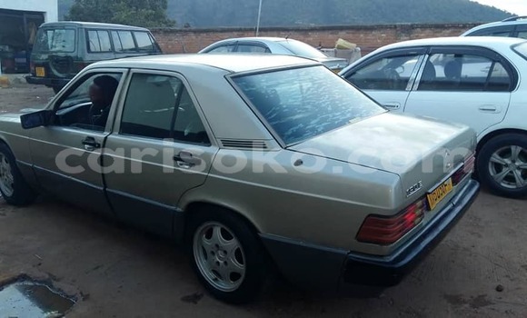 اشتري مستعمل Mercedes-Benz E–Class Gris سيارة في Kigali في Rwanda اشتري مستعمل Mercedes-Benz E–Class Gris سيارة في Kigali في Rwanda