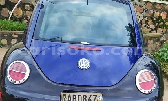 Acheter Occasion Voiture Volkswagen Beetle Bleu à Kigali, Rwanda Acheter Occasion Voiture Volkswagen Beetle Bleu à Kigali, Rwanda