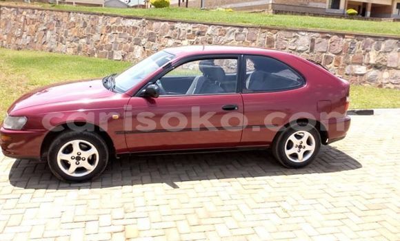 Acheter Occasion Voiture Toyota Corolla Rouge à Kigali, Rwanda Acheter Occasion Voiture Toyota Corolla Rouge à Kigali, Rwanda