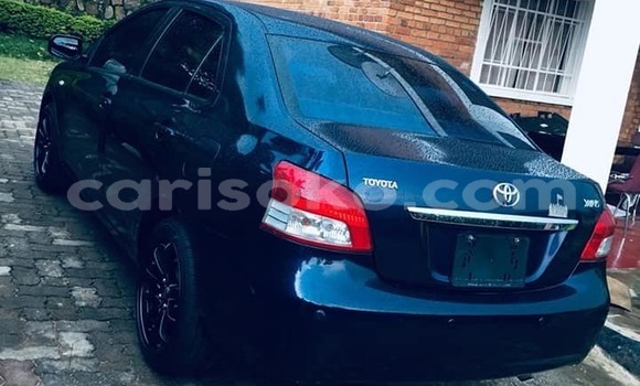 Acheter Occasion Voiture Toyota Yaris Bleu à Kigali, Rwanda Acheter Occasion Voiture Toyota Yaris Bleu à Kigali, Rwanda