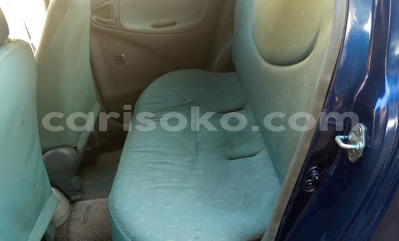 Acheter Occasion Voiture Toyota Vitz Bleu à Kigali, Rwanda Acheter Occasion Voiture Toyota Vitz Bleu à Kigali, Rwanda