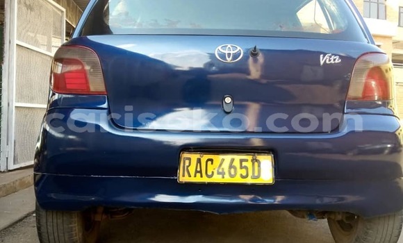 Acheter Occasion Voiture Toyota Vitz Bleu à Kigali, Rwanda Acheter Occasion Voiture Toyota Vitz Bleu à Kigali, Rwanda