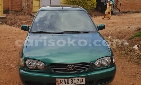 Acheter Occasion Voiture Toyota Corolla Vert à Kigali, Rwanda Acheter Occasion Voiture Toyota Corolla Vert à Kigali, Rwanda