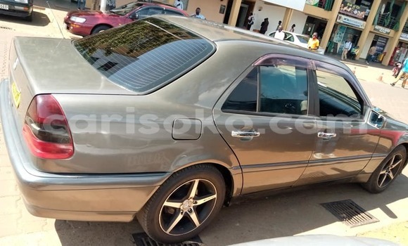 اشتري مستعمل Mercedes-Benz C–Class Gris سيارة في Kigali في Rwanda اشتري مستعمل Mercedes-Benz C–Class Gris سيارة في Kigali في Rwanda