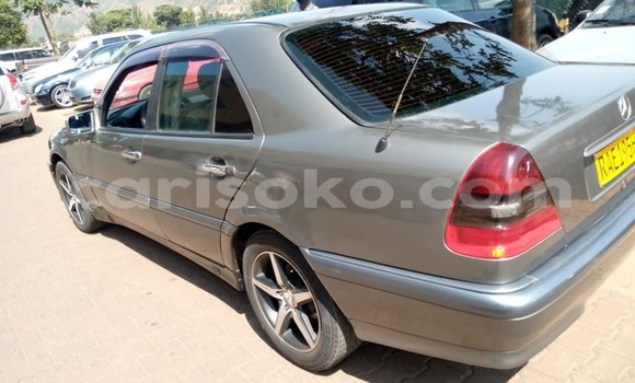 اشتري مستعمل Mercedes-Benz C–Class Gris سيارة في Kigali في Rwanda اشتري مستعمل Mercedes-Benz C–Class Gris سيارة في Kigali في Rwanda