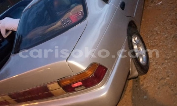 Acheter Occasion Voiture Toyota Corolla Gris à Kigali, Rwanda Acheter Occasion Voiture Toyota Corolla Gris à Kigali, Rwanda
