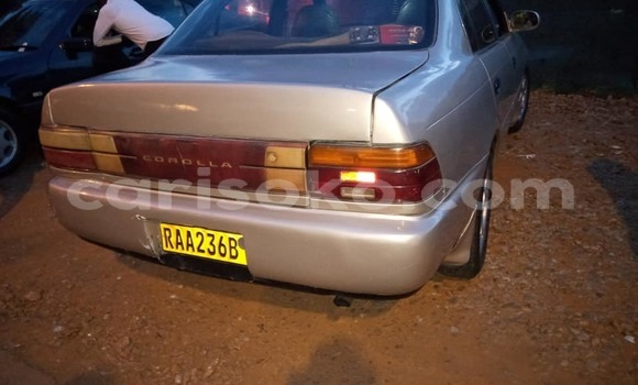 Acheter Occasion Voiture Toyota Corolla Gris à Kigali, Rwanda Acheter Occasion Voiture Toyota Corolla Gris à Kigali, Rwanda