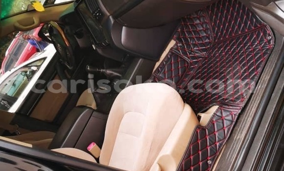 اشتري مستعمل Toyota Land Cruiser Noir سيارة في Kigali في Rwanda اشتري مستعمل Toyota Land Cruiser Noir سيارة في Kigali في Rwanda