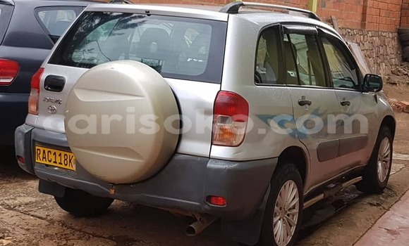 Acheter Occasion Voiture Toyota RAV4 Gris à Kigali, Rwanda Acheter Occasion Voiture Toyota RAV4 Gris à Kigali, Rwanda