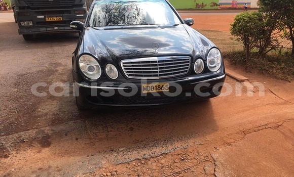 Acheter Occasion Voiture Mercedes-Benz E–Class Noir à Kigali, Rwanda