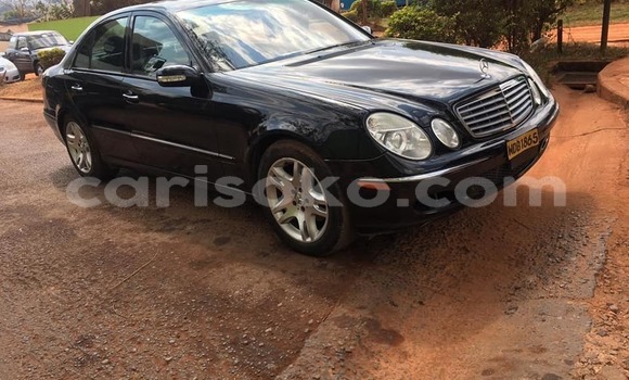 Sayi Na hannu Mercedes-Benz E–Class Noir Mota in Kigali a Rwanda Sayi Na hannu Mercedes-Benz E–Class Noir Mota in Kigali a Rwanda
