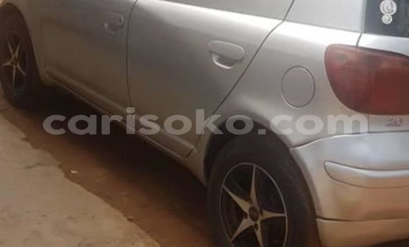 Sayi Na hannu Toyota Vitz Gris Mota in Kigali a Rwanda Sayi Na hannu Toyota Vitz Gris Mota in Kigali a Rwanda