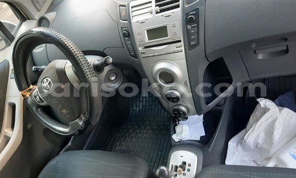 Sayi Na hannu Toyota Yaris Gris Mota in Kigali a Rwanda Sayi Na hannu Toyota Yaris Gris Mota in Kigali a Rwanda