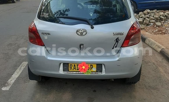 Sayi Na hannu Toyota Yaris Gris Mota in Kigali a Rwanda Sayi Na hannu Toyota Yaris Gris Mota in Kigali a Rwanda