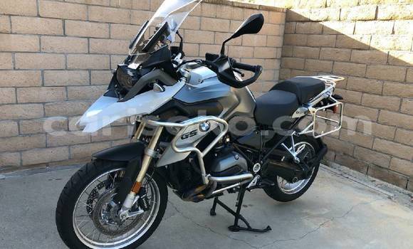 Buy Used BMW R1200GS Adventure Silver Bike in Import - Dubai in Rwanda Buy Used BMW R1200GS Adventure Silver Bike in Import - Dubai in Rwanda