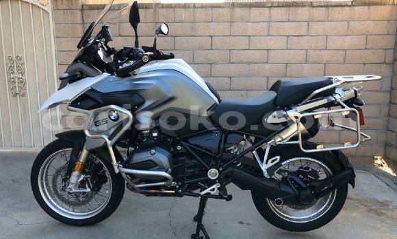Buy Used BMW R1200GS Adventure Silver Bike in Import - Dubai in Rwanda Buy Used BMW R1200GS Adventure Silver Bike in Import - Dubai in Rwanda