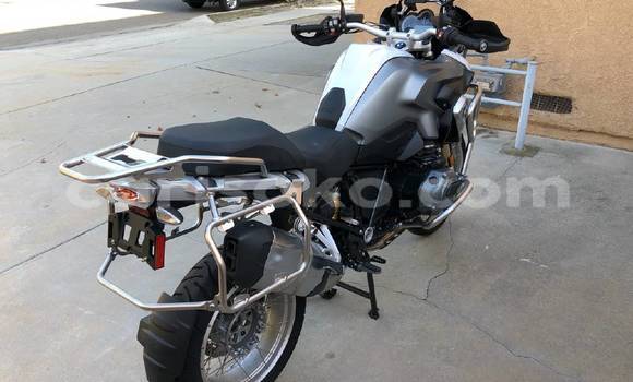 Buy Used BMW R1200GS Adventure Silver Bike in Import - Dubai in Rwanda Buy Used BMW R1200GS Adventure Silver Bike in Import - Dubai in Rwanda