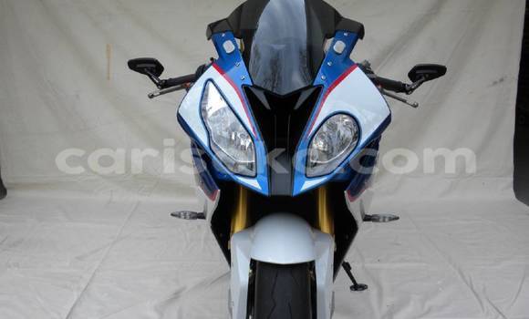 Buy New BMW S 1000 Blue Bike in Import - Dubai in Rwanda Buy New BMW S 1000 Blue Bike in Import - Dubai in Rwanda