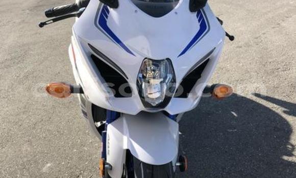 Buy New Suzuki GSX–R White Bike in Import - Dubai in Rwanda Buy New Suzuki GSX–R White Bike in Import - Dubai in Rwanda