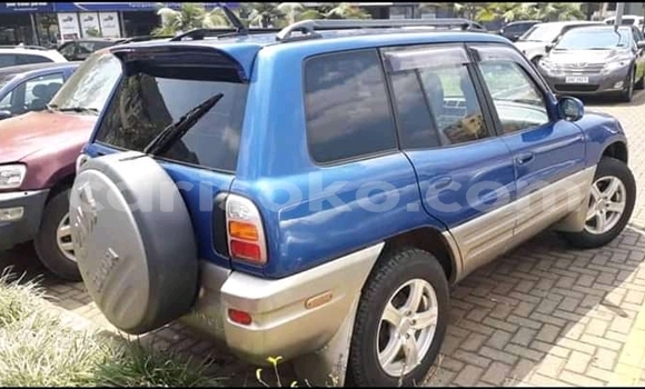 Sayi Na hannu Toyota RAV4 Bleu Mota in Kigali a Rwanda Sayi Na hannu Toyota RAV4 Bleu Mota in Kigali a Rwanda