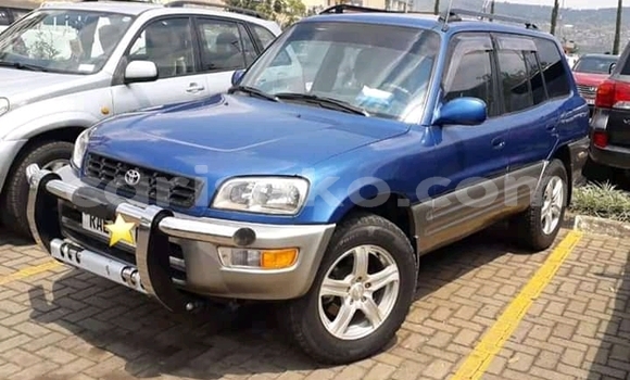 Sayi Na hannu Toyota RAV4 Bleu Mota in Kigali a Rwanda Sayi Na hannu Toyota RAV4 Bleu Mota in Kigali a Rwanda
