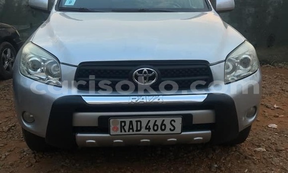 Sayi Na hannu Toyota RAV4 Gris Mota in Kigali a Rwanda Sayi Na hannu Toyota RAV4 Gris Mota in Kigali a Rwanda