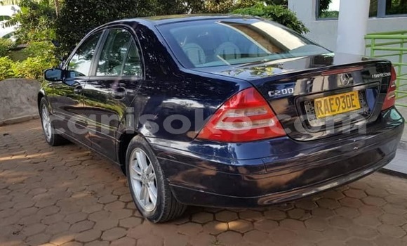Sayi Na hannu Mercedes-Benz C–Class Bleu Mota in Kigali a Rwanda Sayi Na hannu Mercedes-Benz C–Class Bleu Mota in Kigali a Rwanda