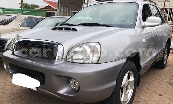 Sayi Na hannu Hyundai Santa Fe Gris Mota in Kigali a Rwanda Sayi Na hannu Hyundai Santa Fe Gris Mota in Kigali a Rwanda