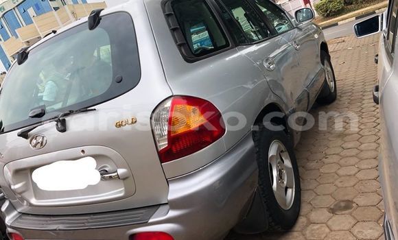 Sayi Na hannu Hyundai Santa Fe Gris Mota in Kigali a Rwanda Sayi Na hannu Hyundai Santa Fe Gris Mota in Kigali a Rwanda
