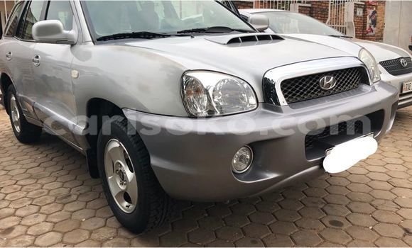 Sayi Na hannu Hyundai Santa Fe Gris Mota in Kigali a Rwanda Sayi Na hannu Hyundai Santa Fe Gris Mota in Kigali a Rwanda